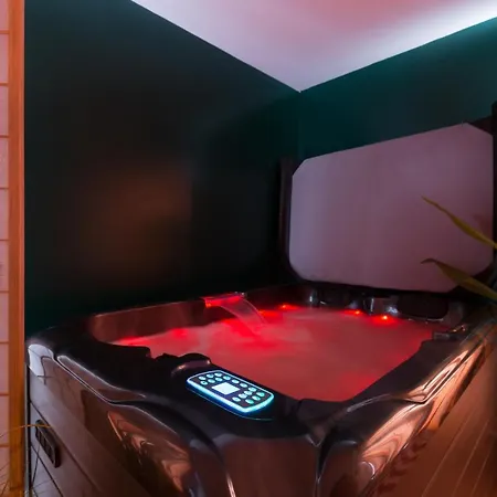 Suite Familiale 4P Avec Jacuzzi Prive